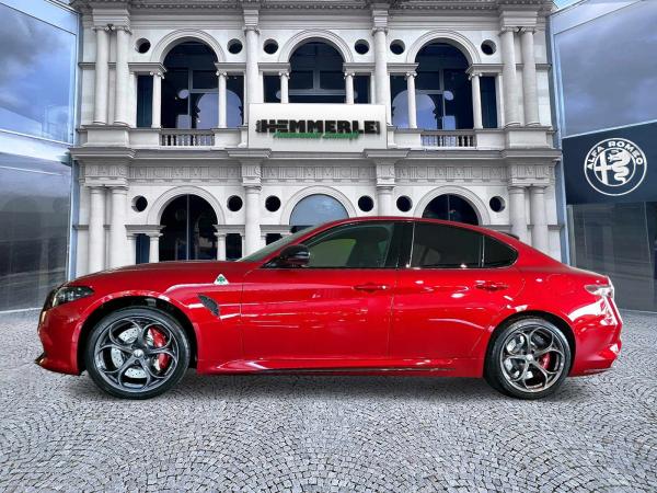 Alfa Romeo Giulia QUADRIFOGLIO 2.9 V6 Bi-Turbo 382 kW (520 PS) AT8 Akrapovic Roso Etna
