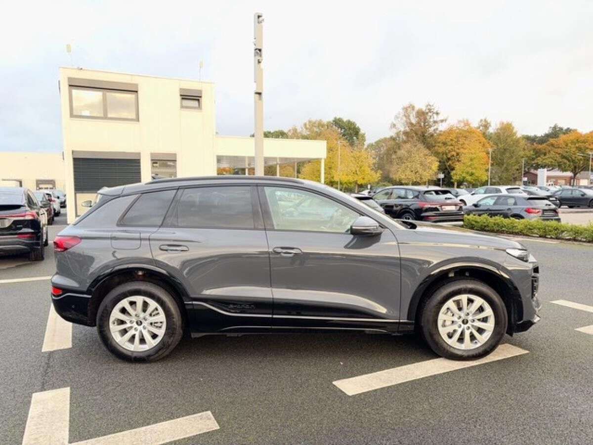 Audi Q6 e-tron TECH+MATRIX LED