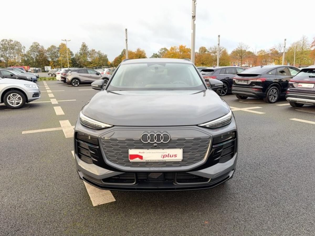 Audi Q6 e-tron TECH+MATRIX LED