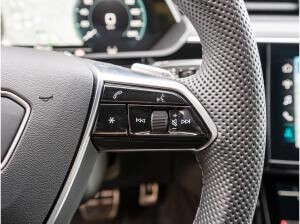 Audi Q8 50 e-tron S line quattr NAVI MATRIX UVP 99540 0,25% Versteuerung
