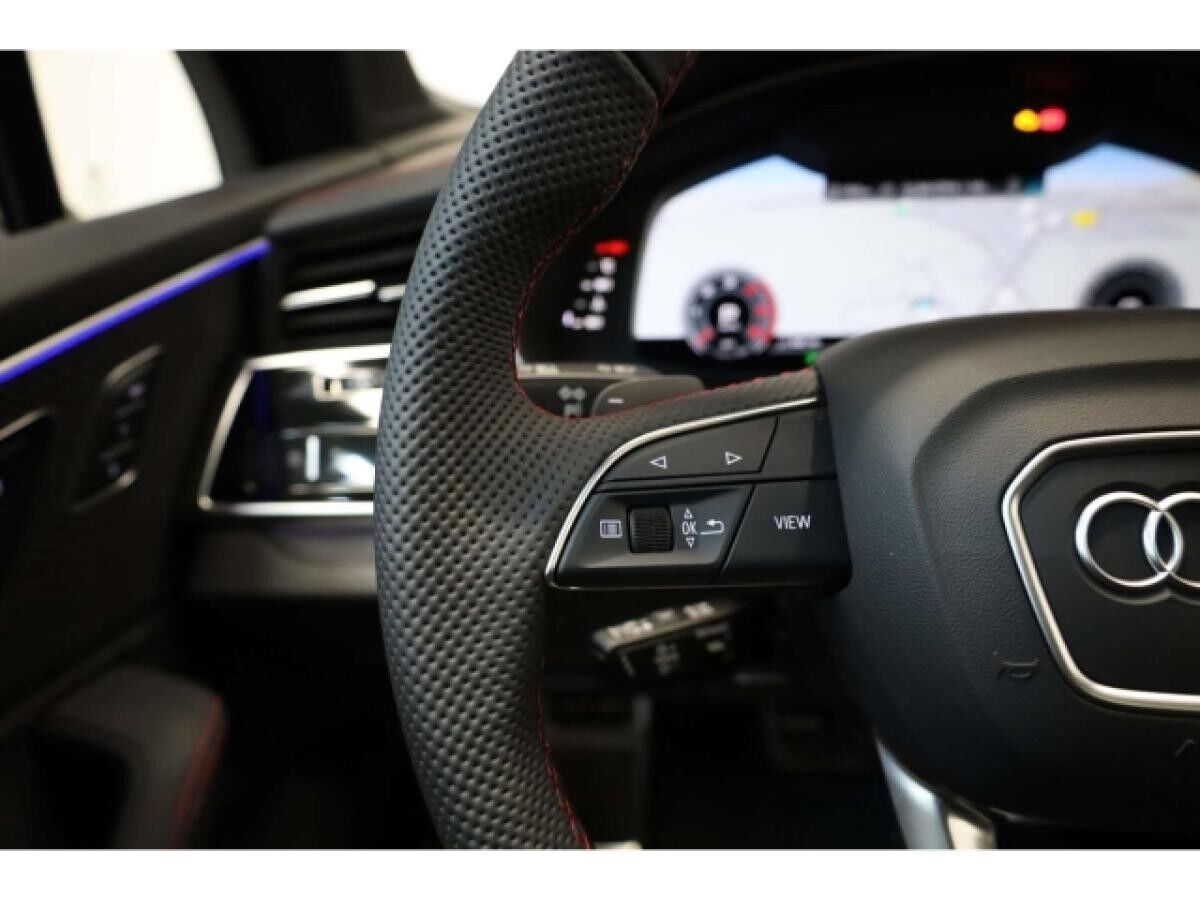 Audi Q7 TDI quattro S line business