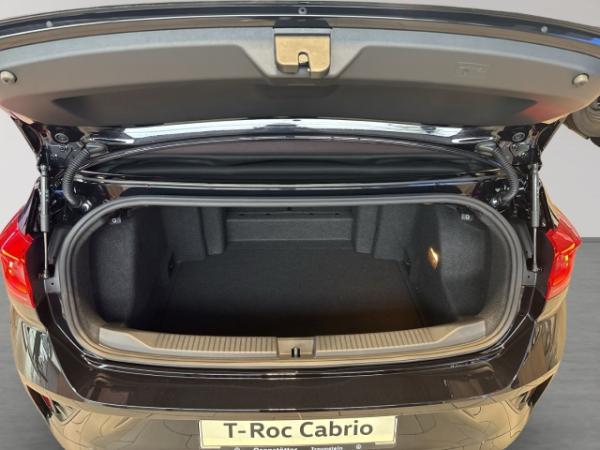 Volkswagen T-Roc Cabriolet R-Line 1.5 l TSI OPF 110 kW (150 PS) 7-Gang-Doppelkupplungsgetriebe DSG
