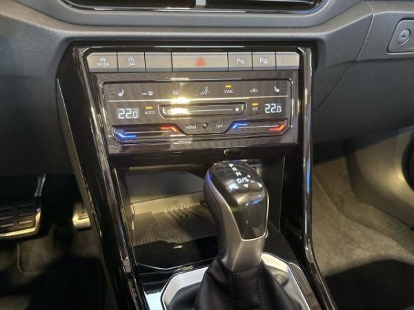 Volkswagen T-Roc Cabriolet R-Line 1.5 l TSI OPF 110 kW (150 PS) 7-Gang-Doppelkupplungsgetriebe DSG