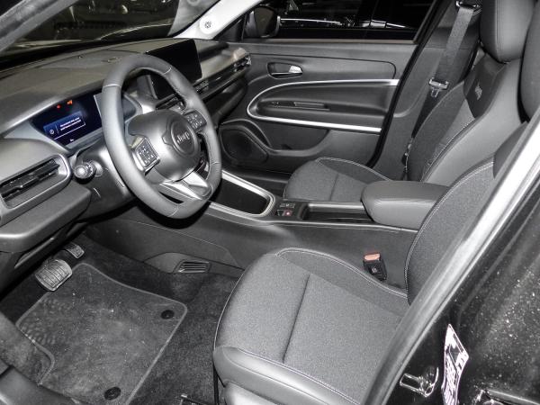 Jeep Avenger Altitude Winter Paket 17 Zoll AWR LED