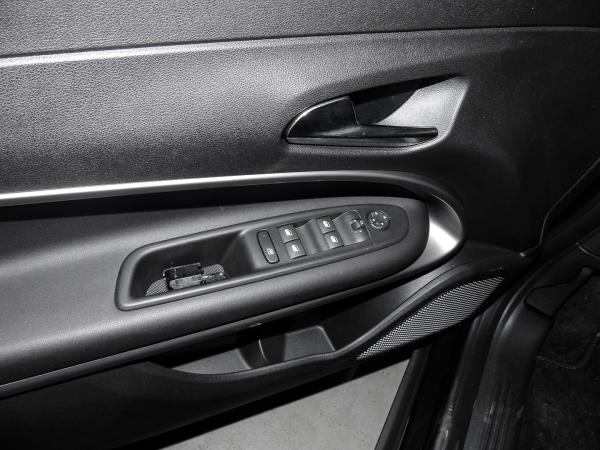 Jeep Avenger Altitude Winter Paket 17 Zoll AWR LED