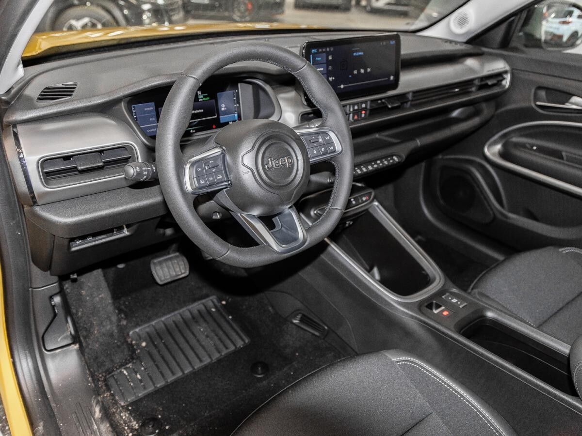 Jeep Avenger Altitude Winter Paket 17 Zoll AWR LED