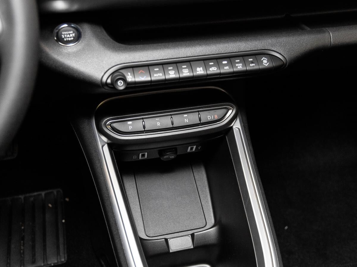 Jeep Avenger Altitude Winter Paket 17 Zoll AWR LED