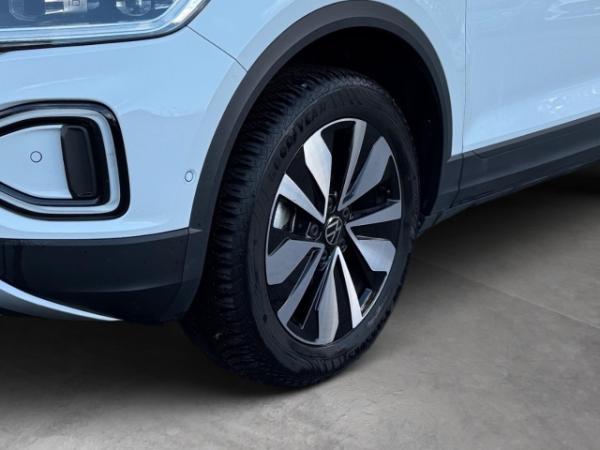 Volkswagen T-Roc MOVE 1.5 l TSI DSG LED Navi Kessy