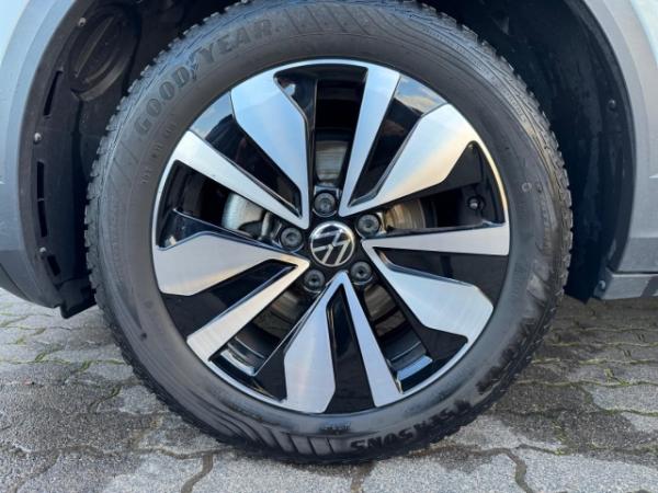 Volkswagen T-Roc MOVE 1.5 l TSI DSG LED Navi Kessy