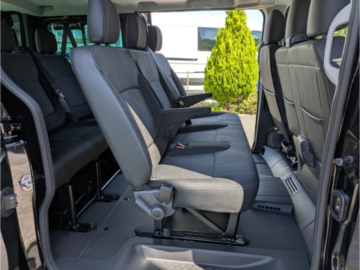 Nissan Primastar Kombi TEKNA L1H1 2,8t dci170 DCT 2ST HK Design-P Navi Digitales Cockpit LED