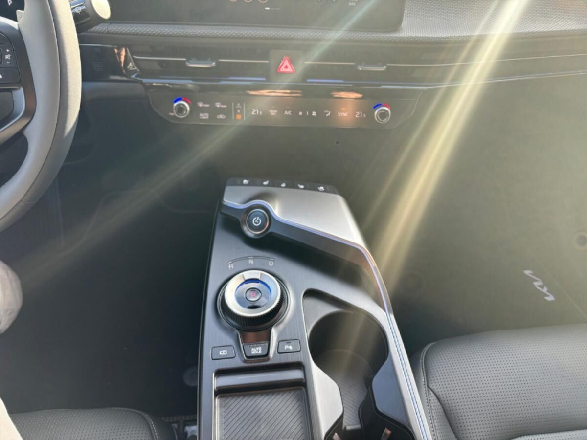 Kia EV6 EV6 EARTH 84 RWD WP CO AS SD DR Kia EV6 EV6 EARTH 84 RWD WP CO AS SD DR