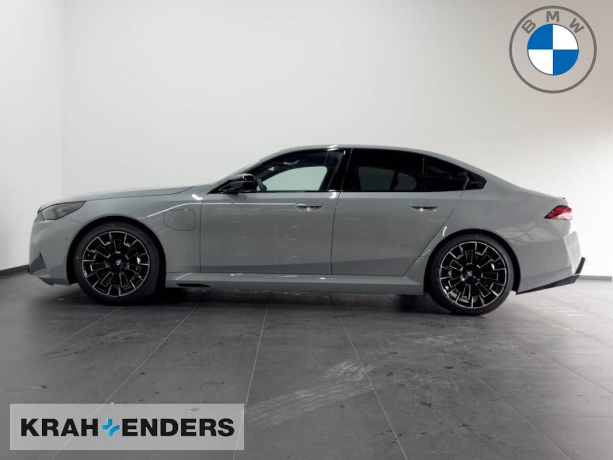 BMW M5 xDrive Limousine Comfort Paket Driving- & Parking Prof. 0,5% Versteuerung-AKTION BIS 31.12.2025