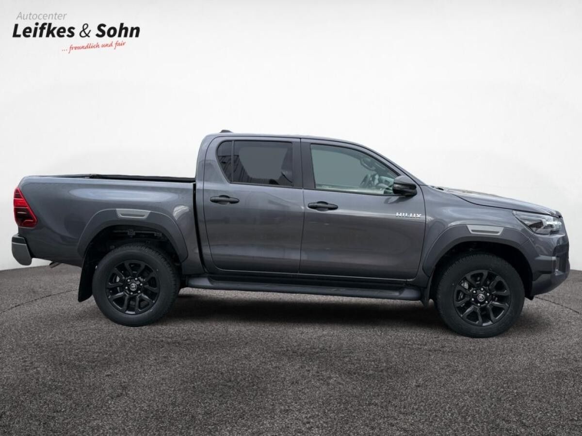 Toyota Hilux 4x4 Double Cab Invincible