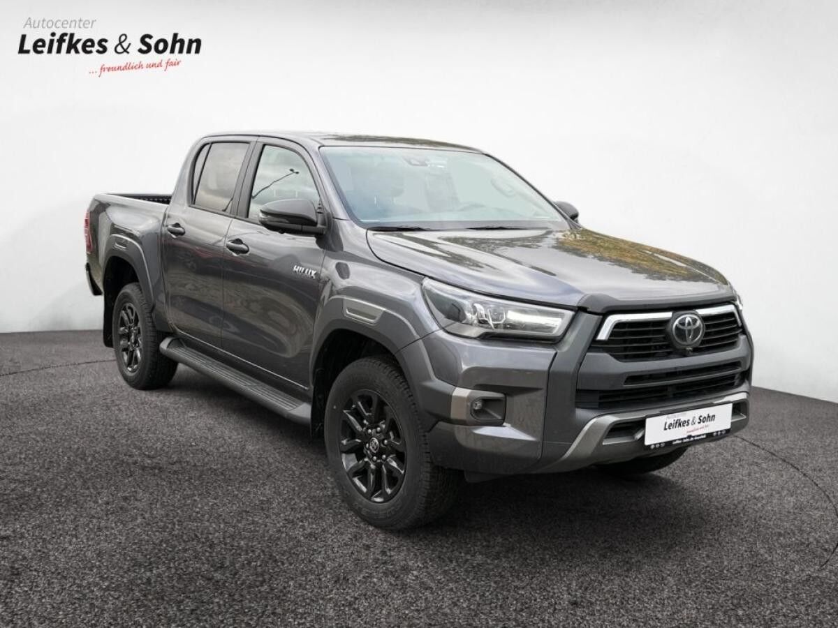 Toyota Hilux 4x4 Double Cab Invincible