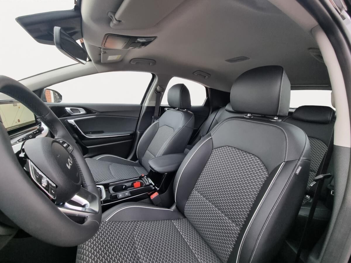 Kia XCeed 1.5T DCT7 VISION | KOMFORT | NAVI | LED |