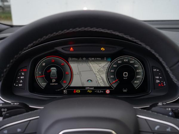 Audi Q8 SUV S line business TDI quattro