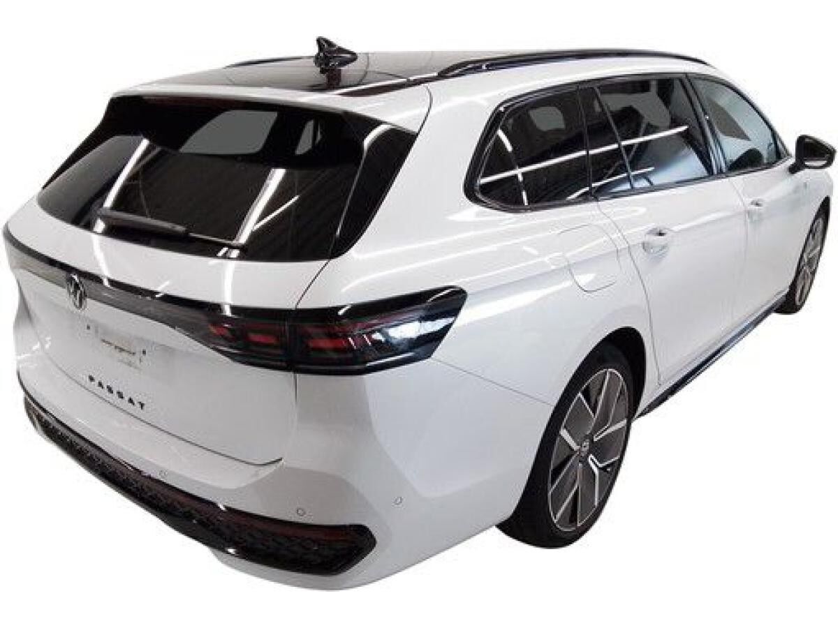 Volkswagen Passat Variant R-LINE 1.5 TSI eHybrid LEDER AHK PANO Volkswagen Passat Variant R-LINE 1.5 TSI eHybrid LEDER AHK PANO