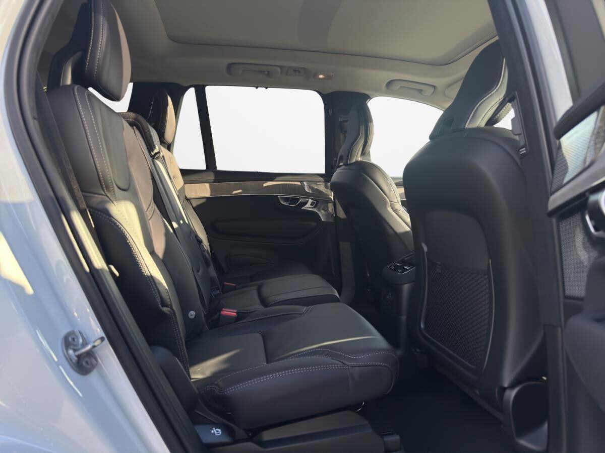 Volvo XC90 Ultra Dark T8 AWD