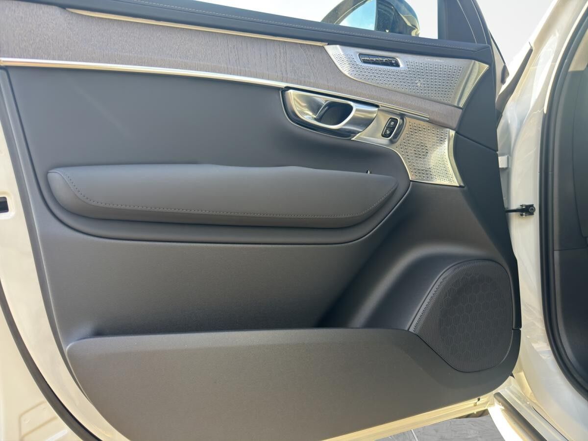 Volvo XC90 Ultra Dark T8 AWD