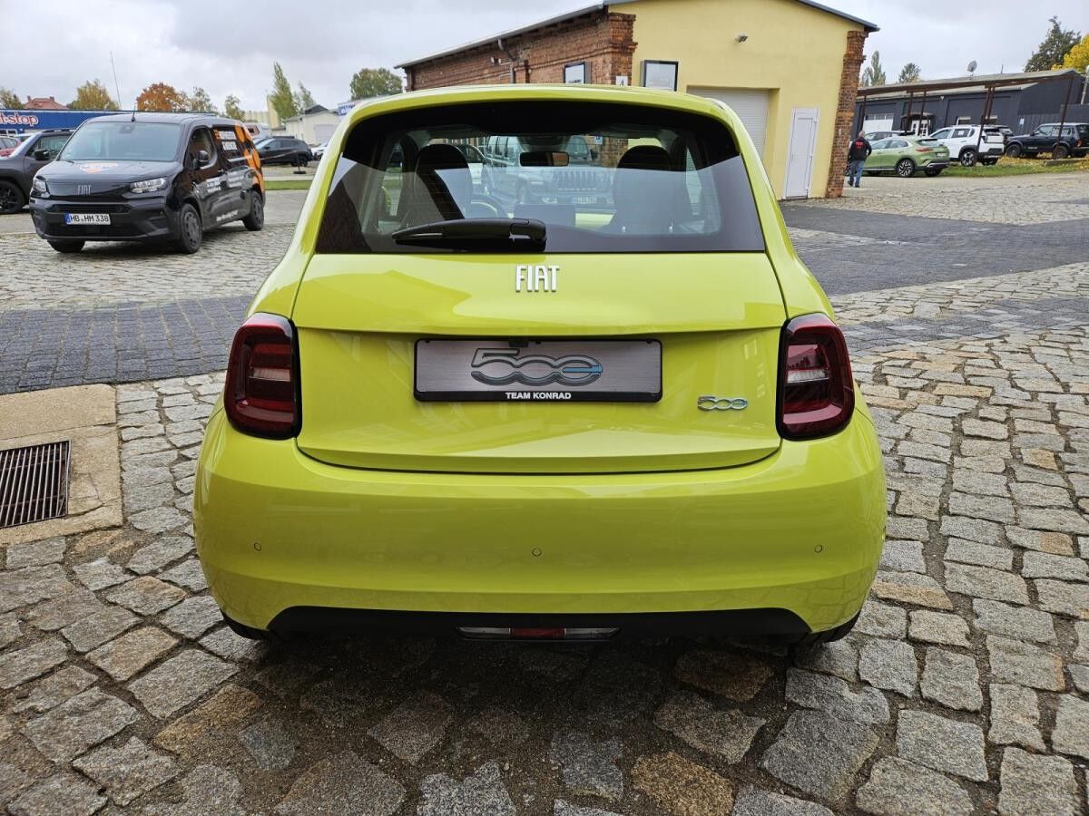 Fiat 500e Icon - sofort verfügbar - Komfort Paket - verschiedene Farben