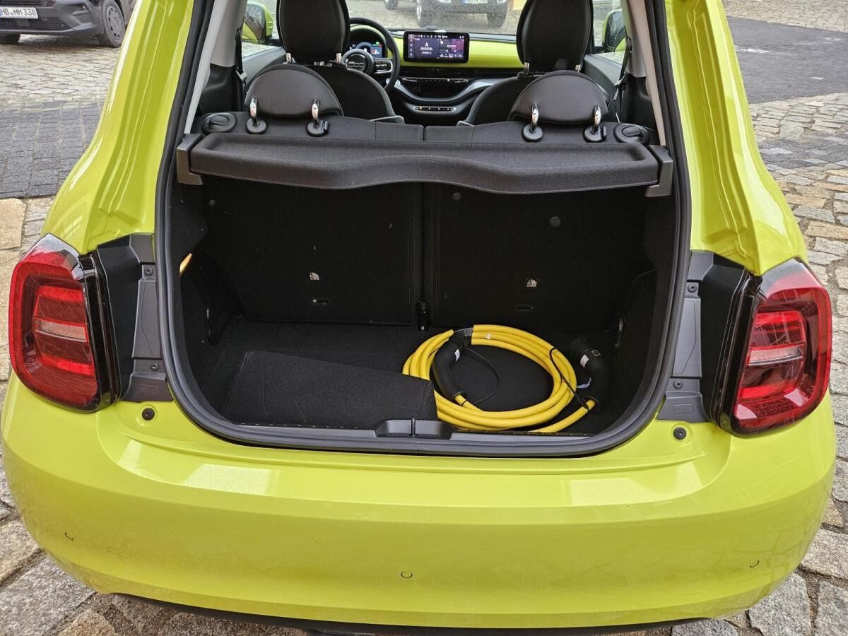 Fiat 500e Icon - sofort verfügbar - Komfort Paket - verschiedene Farben