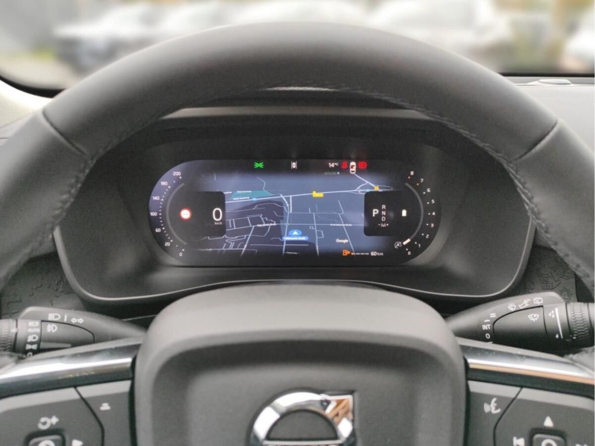 Volvo XC40 B3 Benziner Automatik ***Privatkunden-Angebot***verschiedene Farben***