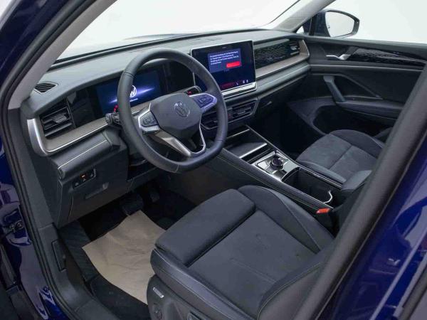 Volkswagen Tayron 2.0 TDI DSG*ELEGANCE*ASG*7-SITZ*GJR*AHK*APP*