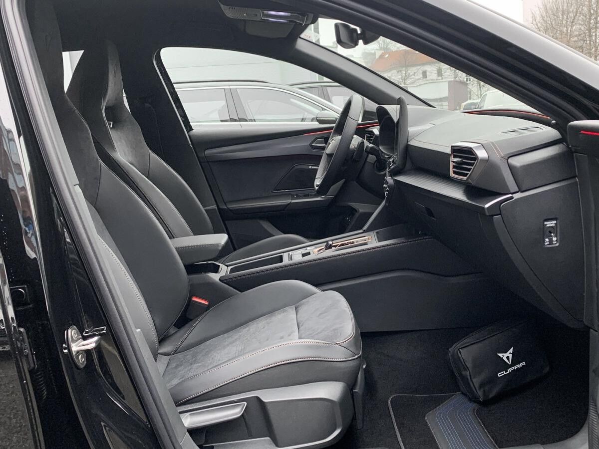 Cupra Leon Sportstourer VZ 1.5 e-HYBRID DSG Matrix