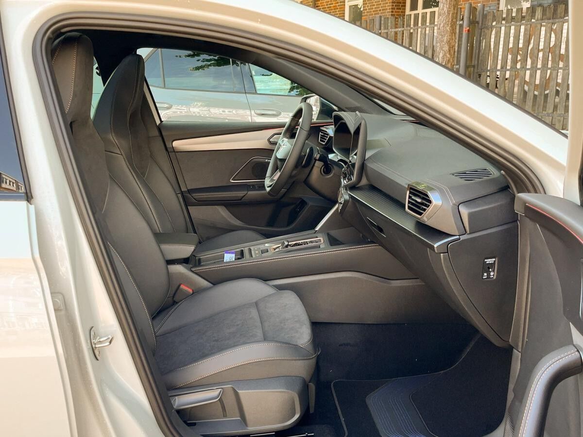 Cupra Leon Sportstourer 2.0 TDI DSG AHK Matrix