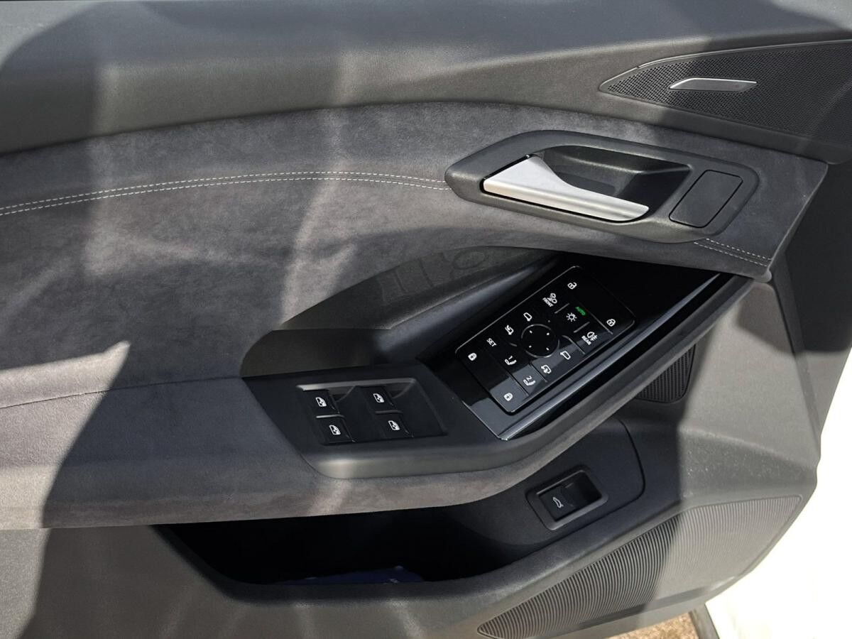 Audi Q6 e-tron performance S line Pano LED Plus