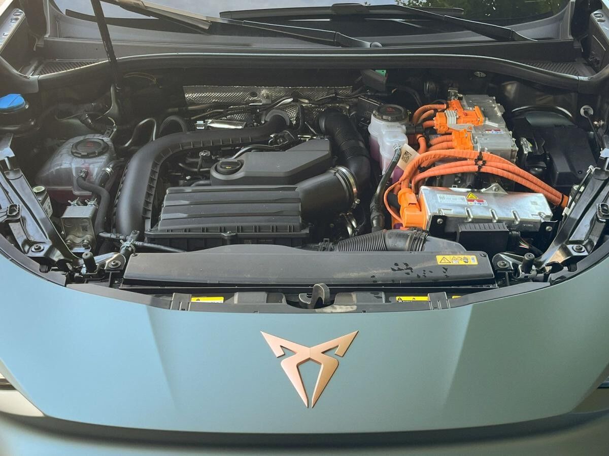 Cupra Terramar 1.5 e-HYBRID DSG America`s CUP LE