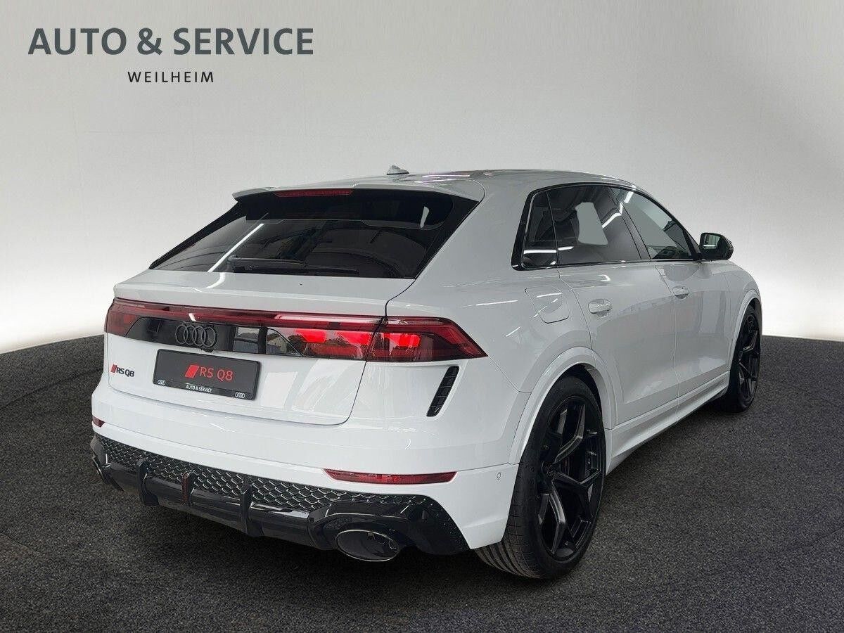 Audi RS Q8 SUV performance tiptronic AKTIONSPREIS Audi RS Q8 SUV performance tiptronic AKTIONSPREIS