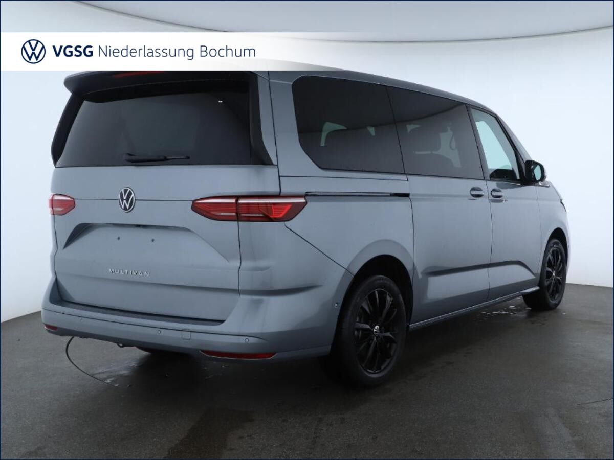 Volkswagen Multivan Life Lang AHK ACC Kamera Gute-Nacht-Paket