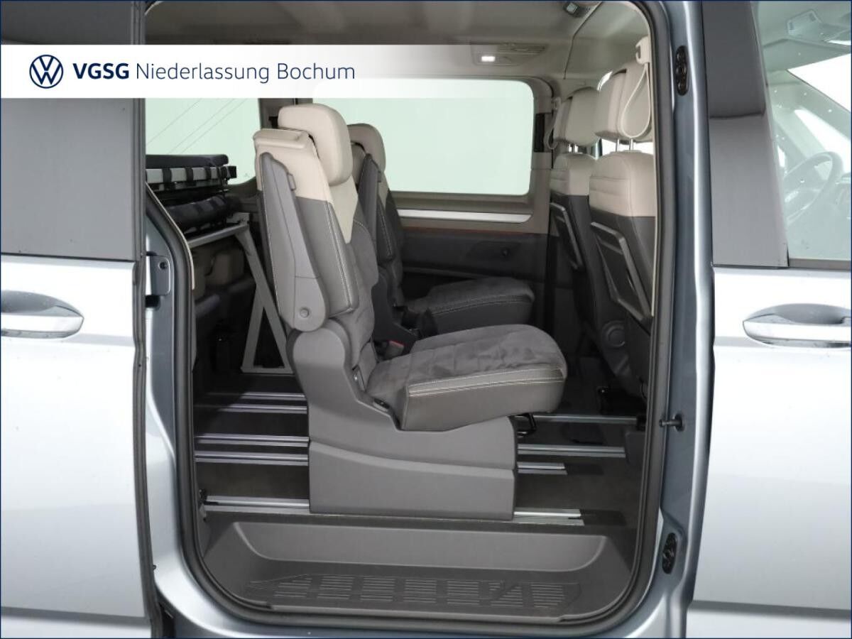 Volkswagen Multivan Life Lang AHK ACC Kamera Gute-Nacht-Paket