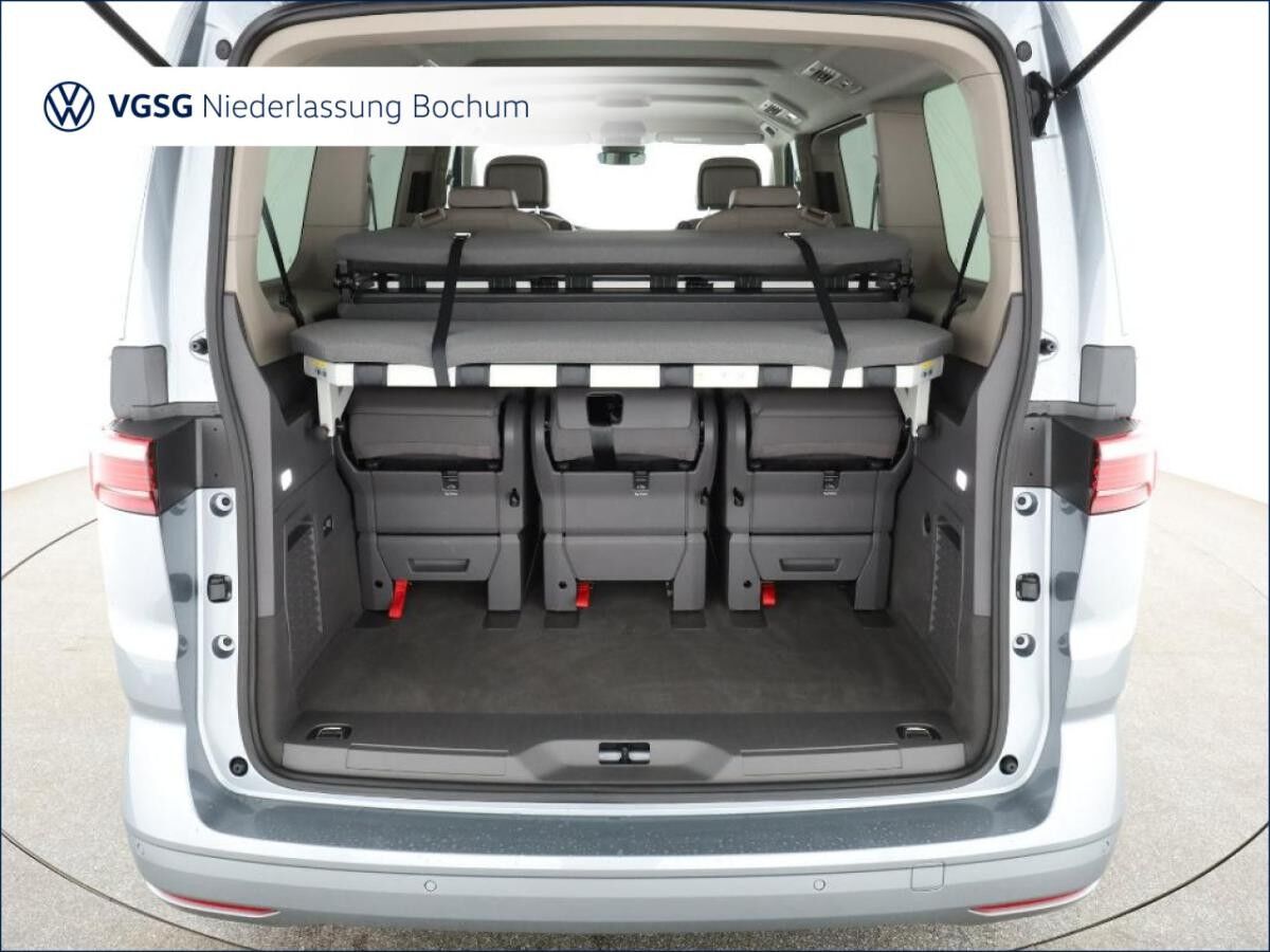 Volkswagen Multivan Life Lang AHK ACC Kamera Gute-Nacht-Paket