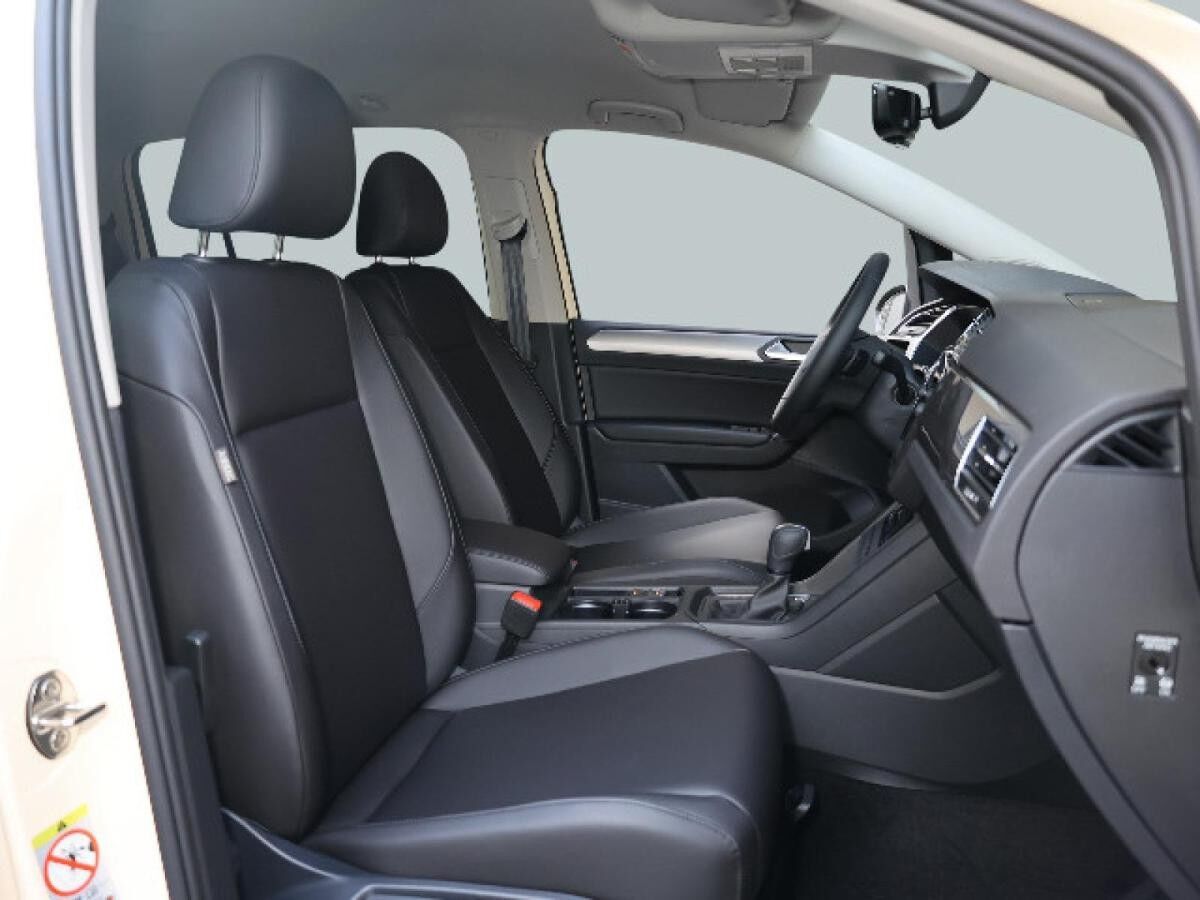 Volkswagen Touran 2.0TDI +TAXI+7-SITZER+3,99 ZINS