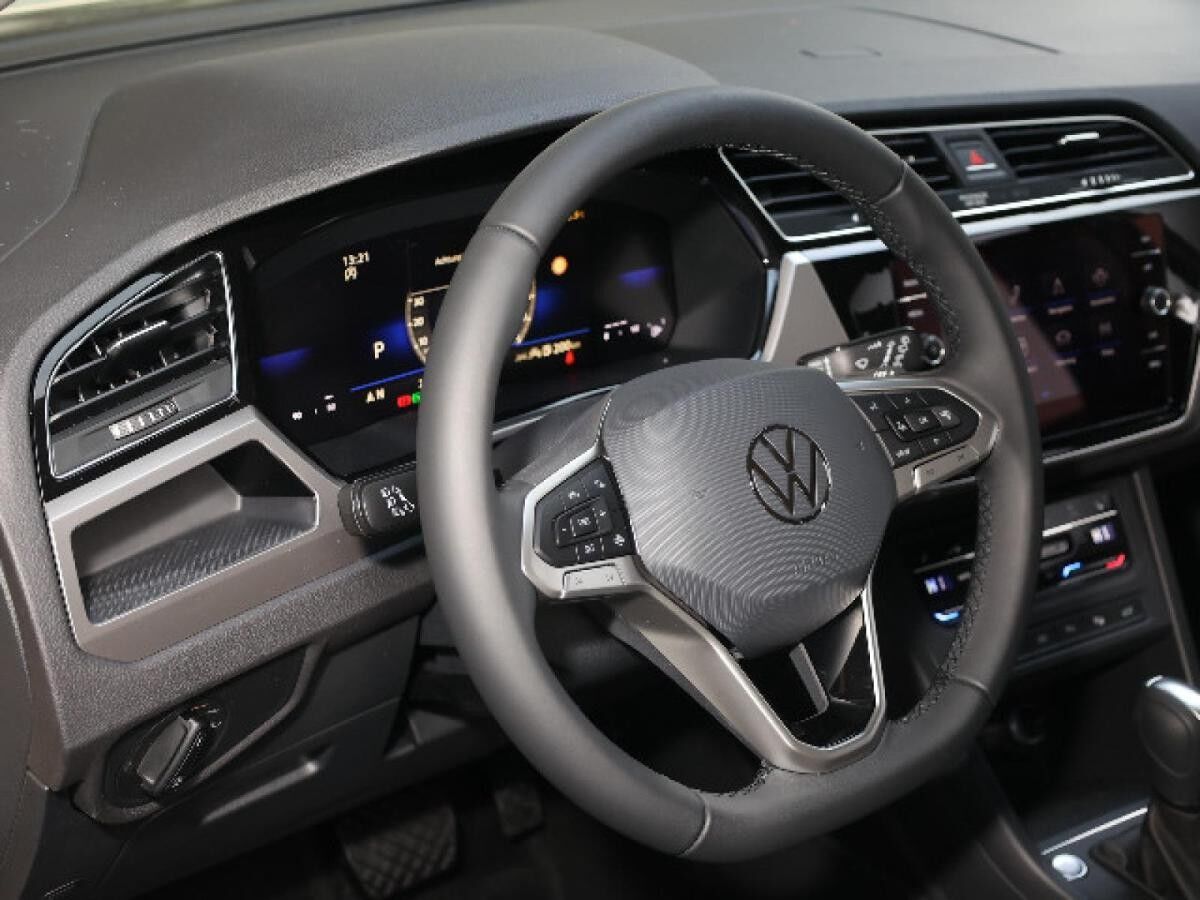 Volkswagen Touran 2.0TDI +TAXI+7-SITZER+3,99 ZINS