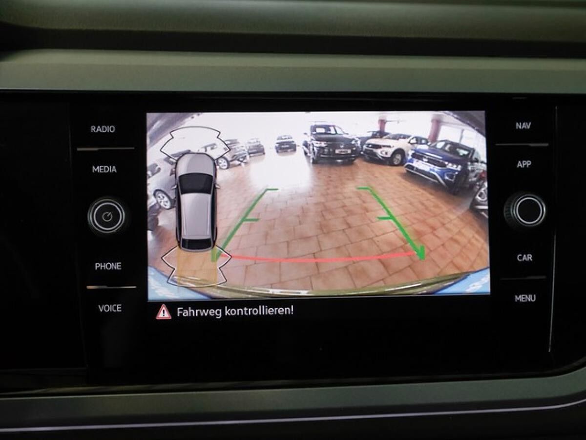 Volkswagen Taigo 1,5TSI DSG Goal ACC R-Kamera LED Parkpilot 17" Sitzheiz.