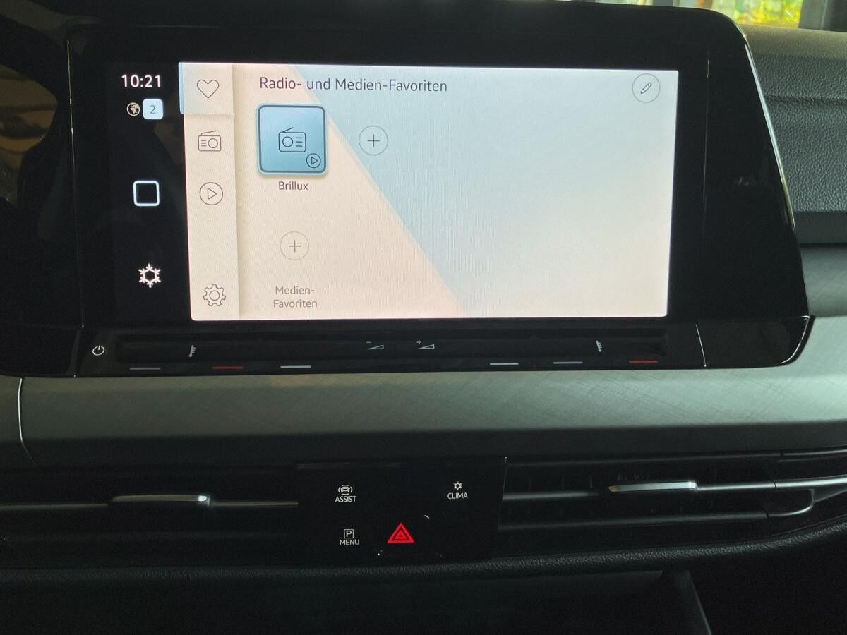 Volkswagen Golf VIII 1.5 TSI Life DSG AppConnect LED Einparkhilfe