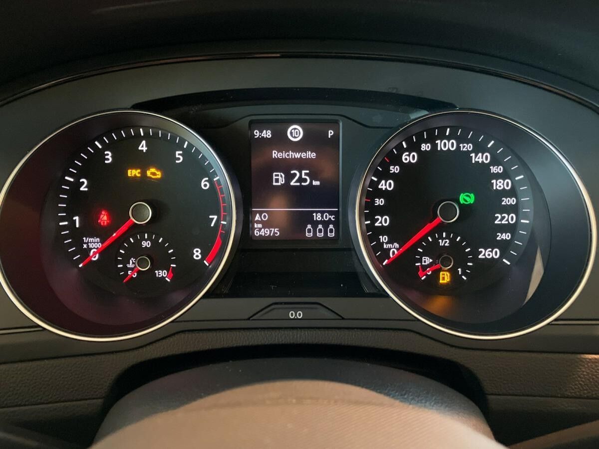 Volkswagen Passat Variant 1.5 TSI DSG LED Navi Ganzjahresreifen