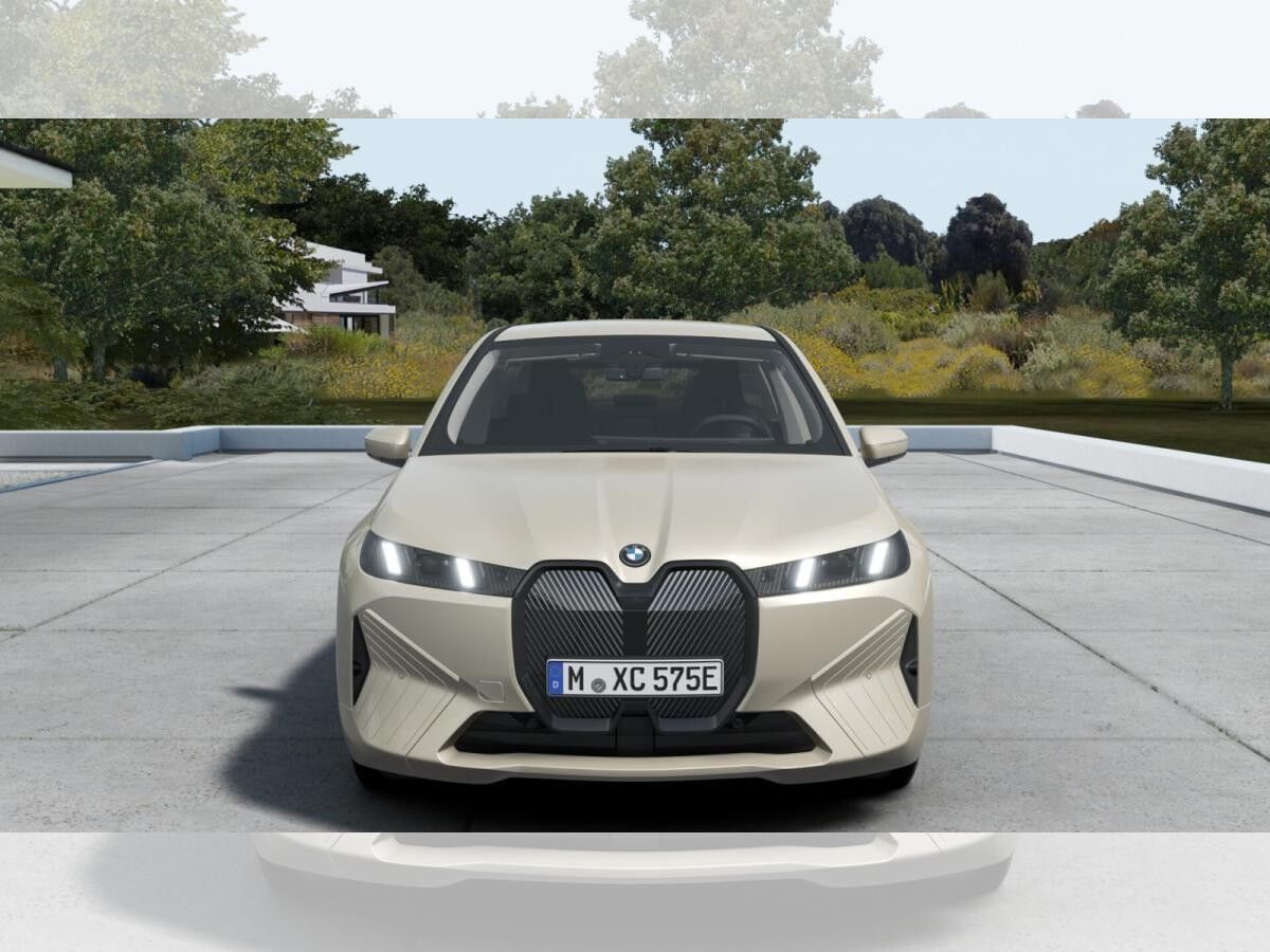 BMW ix xDrive45 Gewerbeaktion // 0,25 % DW Besteuerung // 20" // Komfort // Driving As. Plus //H&K Sound