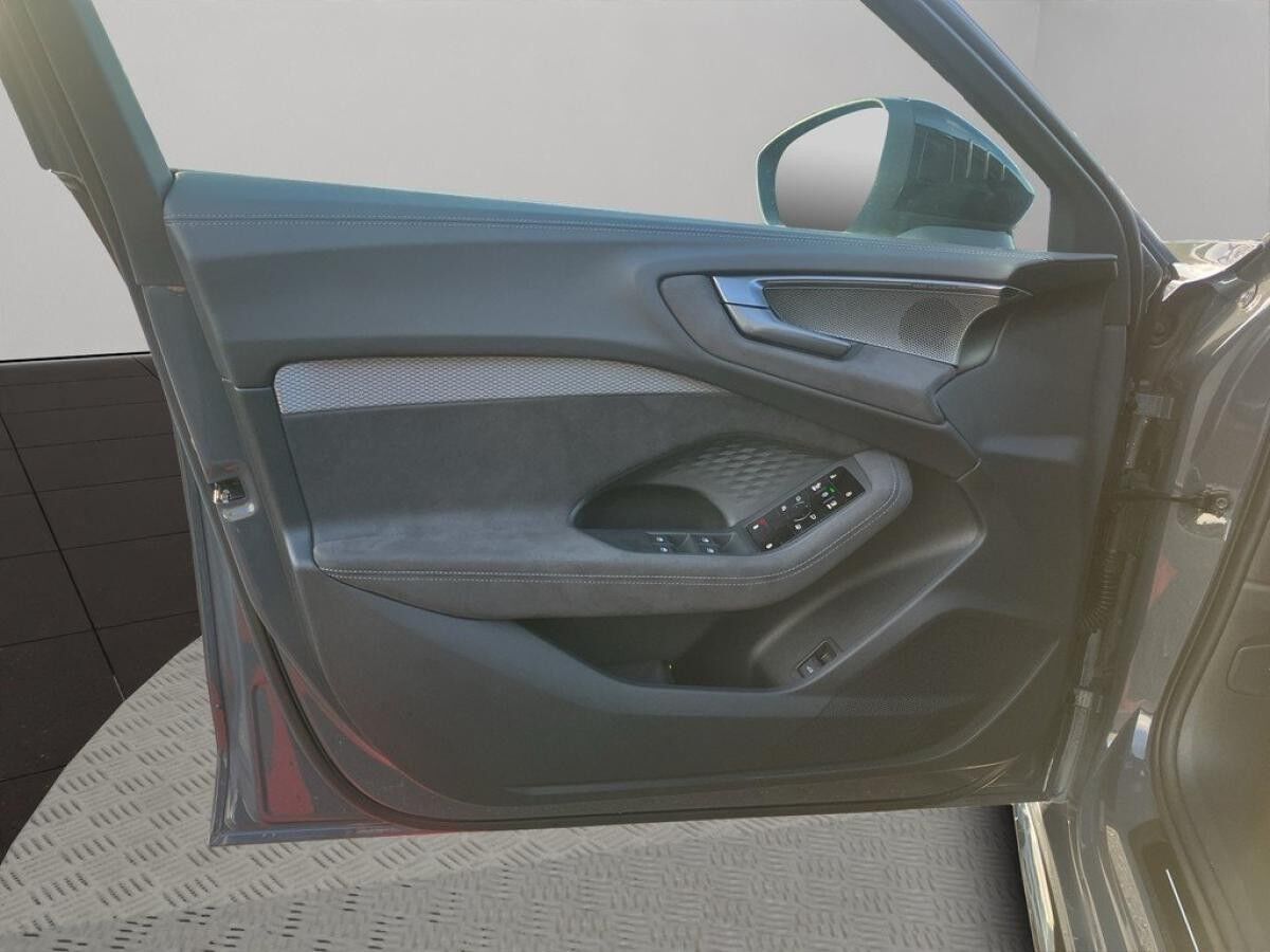 Audi A5 Avant 2.0 TFSI qu. S line / SOFORT VERFÜGBAR !