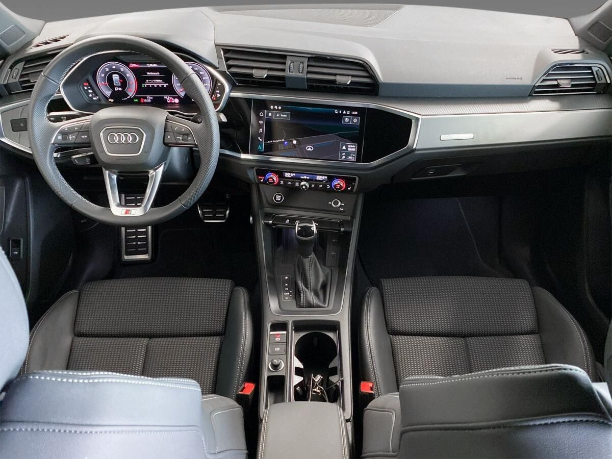 Audi Q3 35 TFSI S line S tronic LED Navi Sound Optik