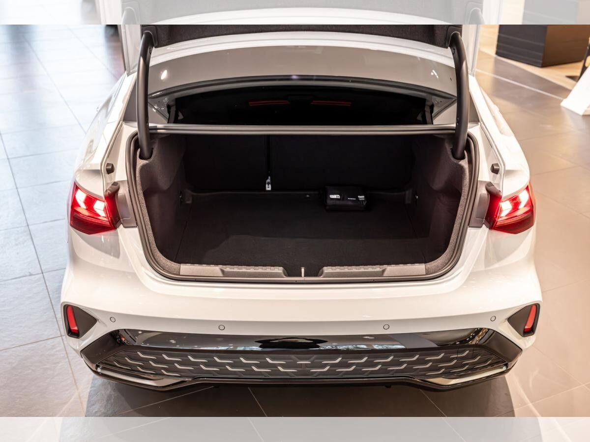 Audi A3 Limousine 35 TDI S line S tronic Navi ACC Cam