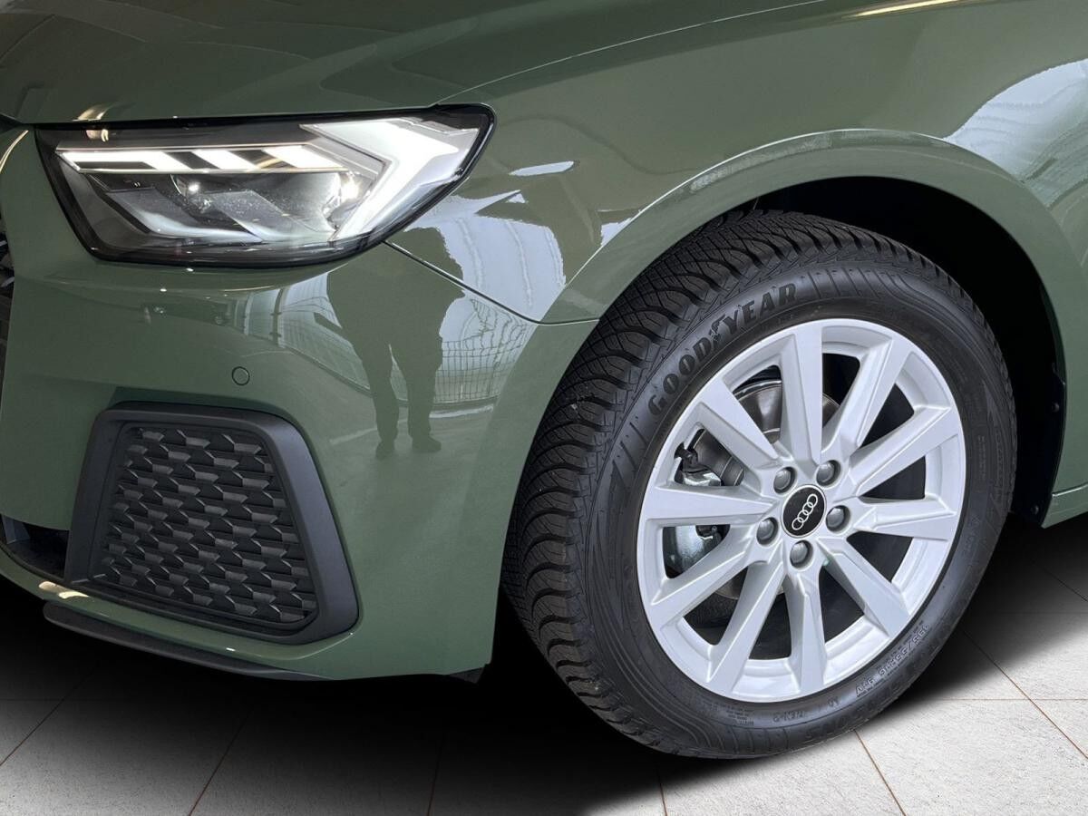 Audi A1 Sportback 25 TFSI S tronic Shzg LED Einparkh.