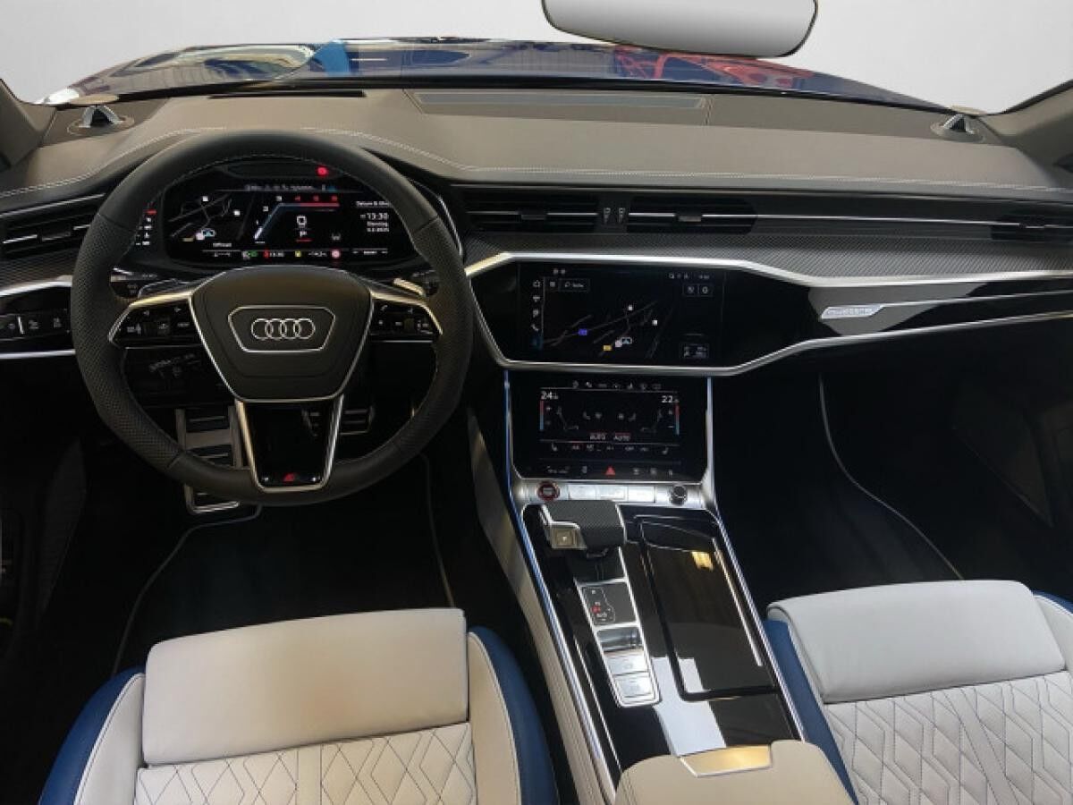 Audi S7 Sportback, Luftfahrwerk, Sportedition Silber/Ozeanblau, el. Panodach, B&O Sound, AHK
