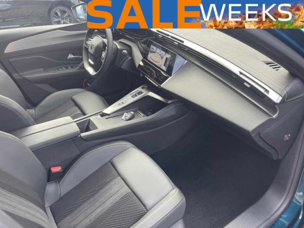 Peugeot 408 GT PureTech 130 EAT8 Bluetooth Navi LED Klima