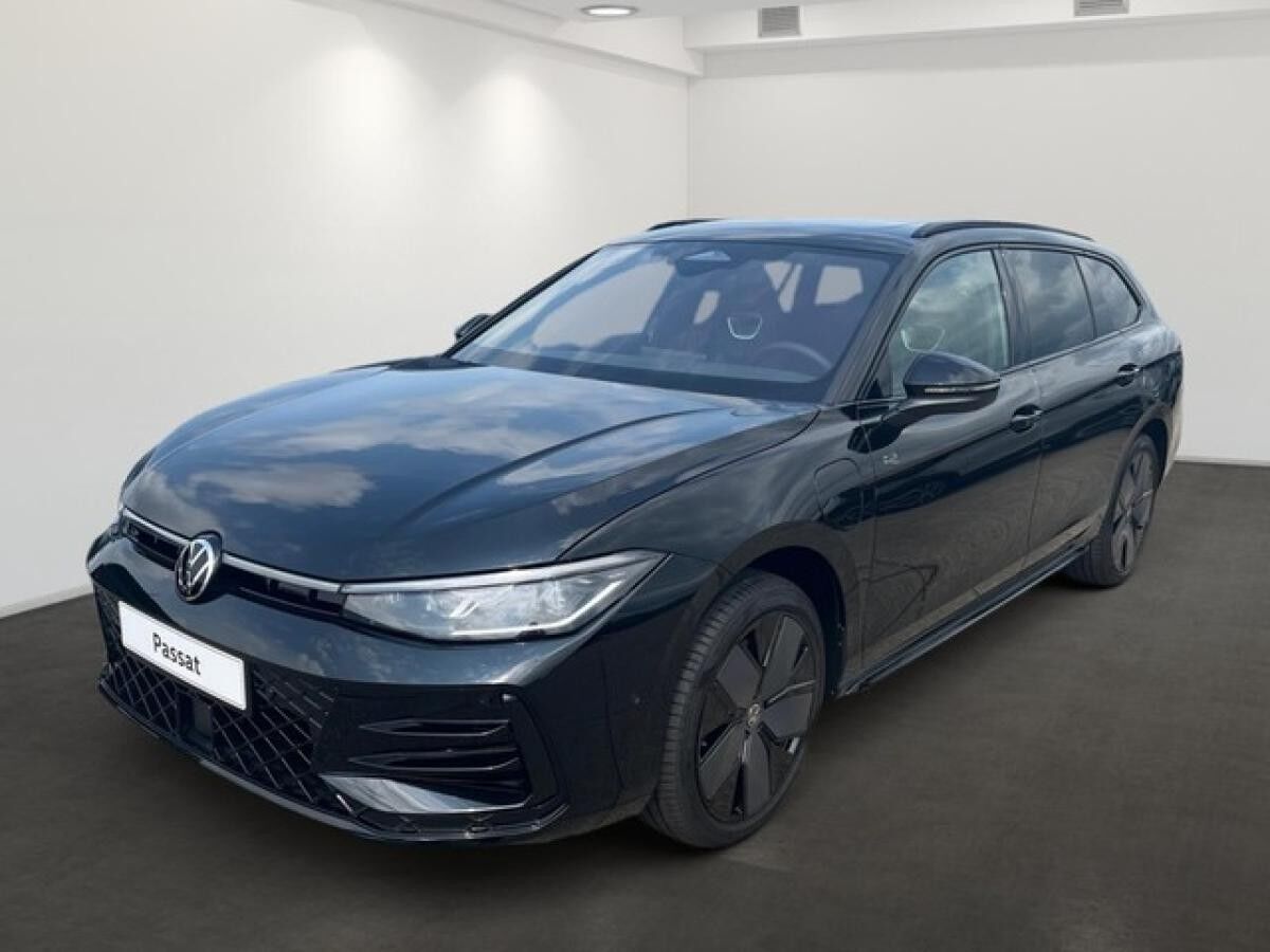 Volkswagen Passat R-Line 1.5 eHybrid 🔥Herbst Deal🔥Panoramadach, Matrix-LED uvm. (Velbert)