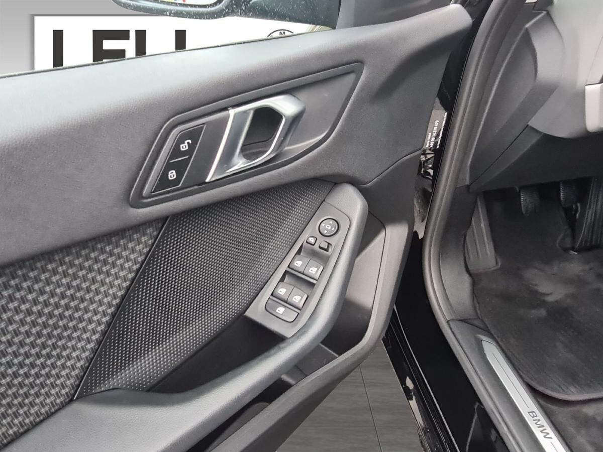 BMW 118 i Hatch Advantage DAB LED WLAN Komfortzg.