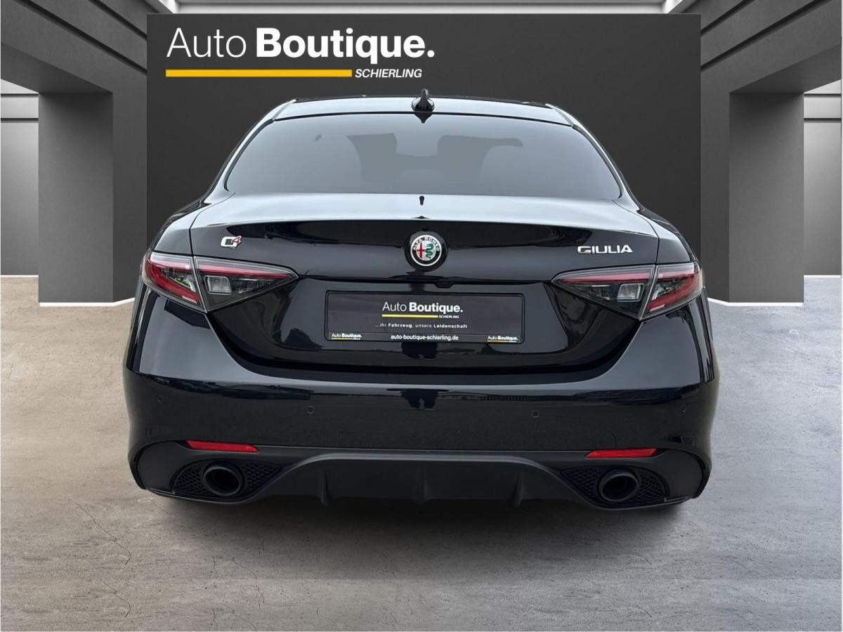 Alfa Romeo Giulia Veloce Q4 2.0 TURBO 16V AT8/DAB/KAMERA/+